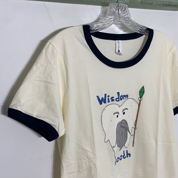 Emerald City Tooth Wisdom graphic ringer short sleeve T-shirt women’s new w tags - Picture 4 of 5